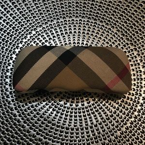 Burberry sunglass case